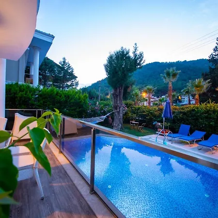 Diva Icmeler Daily Weekly Villa